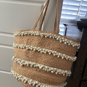 Shiraleah 100% jute Woven Tote Bag Pom Pom trim; jute pool/beach bag